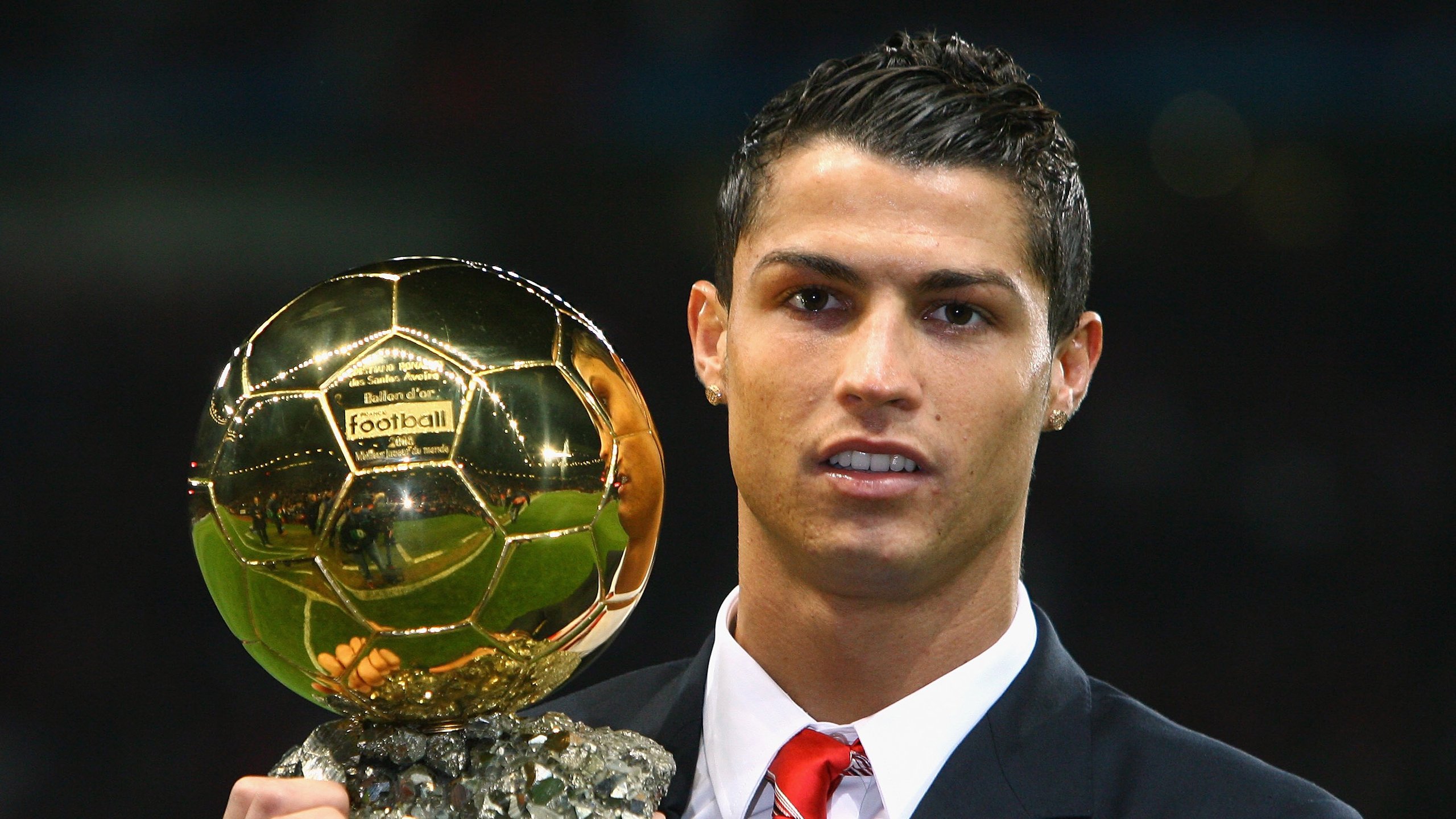 中国足球改革仍需平衡商业投入与青训基础建设,中国足球如何改革